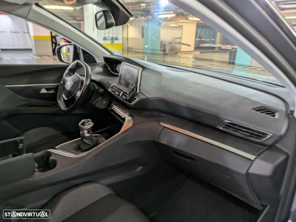 Peugeot 3008 1.5 BlueHDi Active - 4