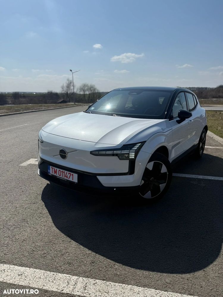 Volvo EX30 Single Motor RWD Plus - 17