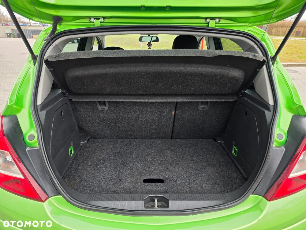 Opel Corsa - 18