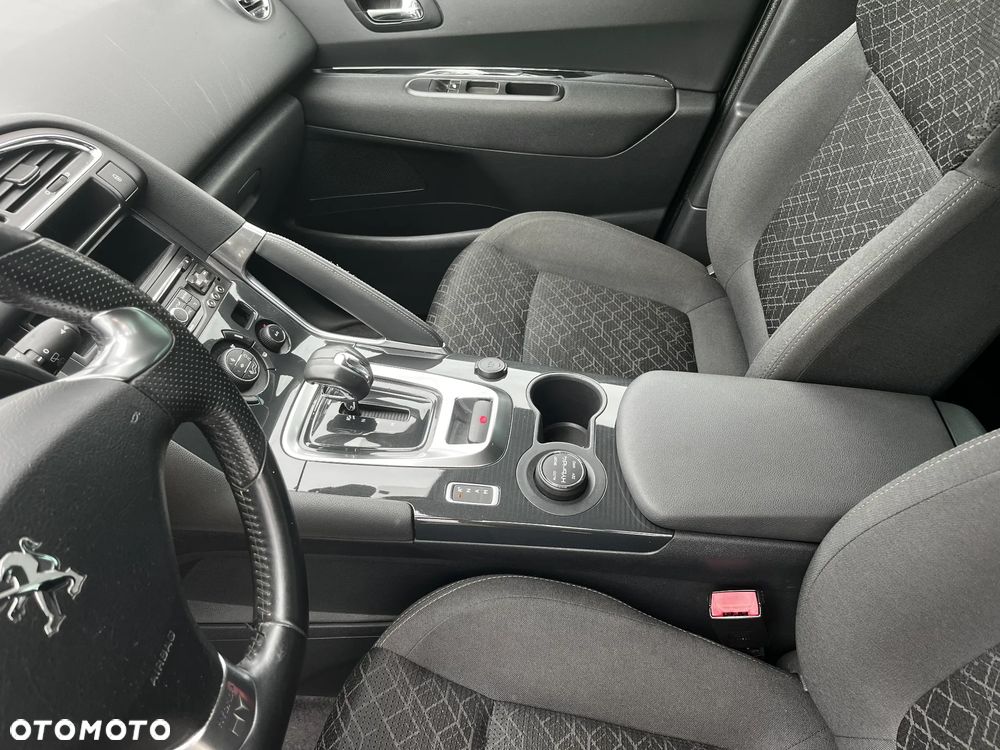 Peugeot 3008 2.0 HDi HYbrid4 - 13