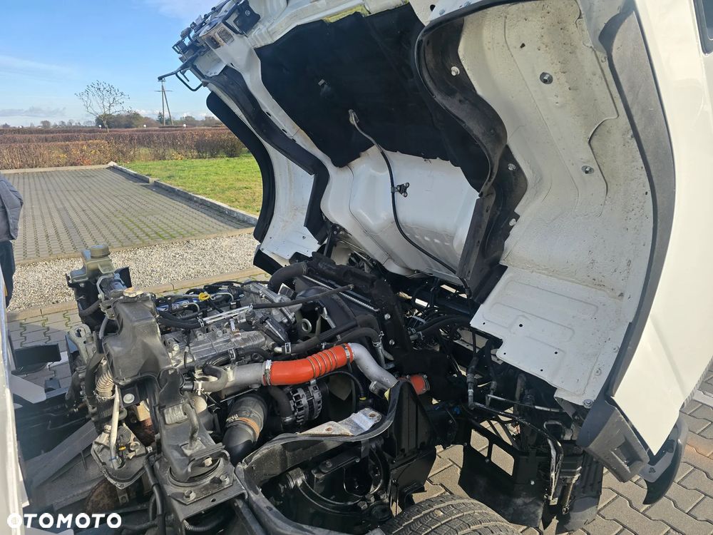 Mitsubishi Fuso canter - 27