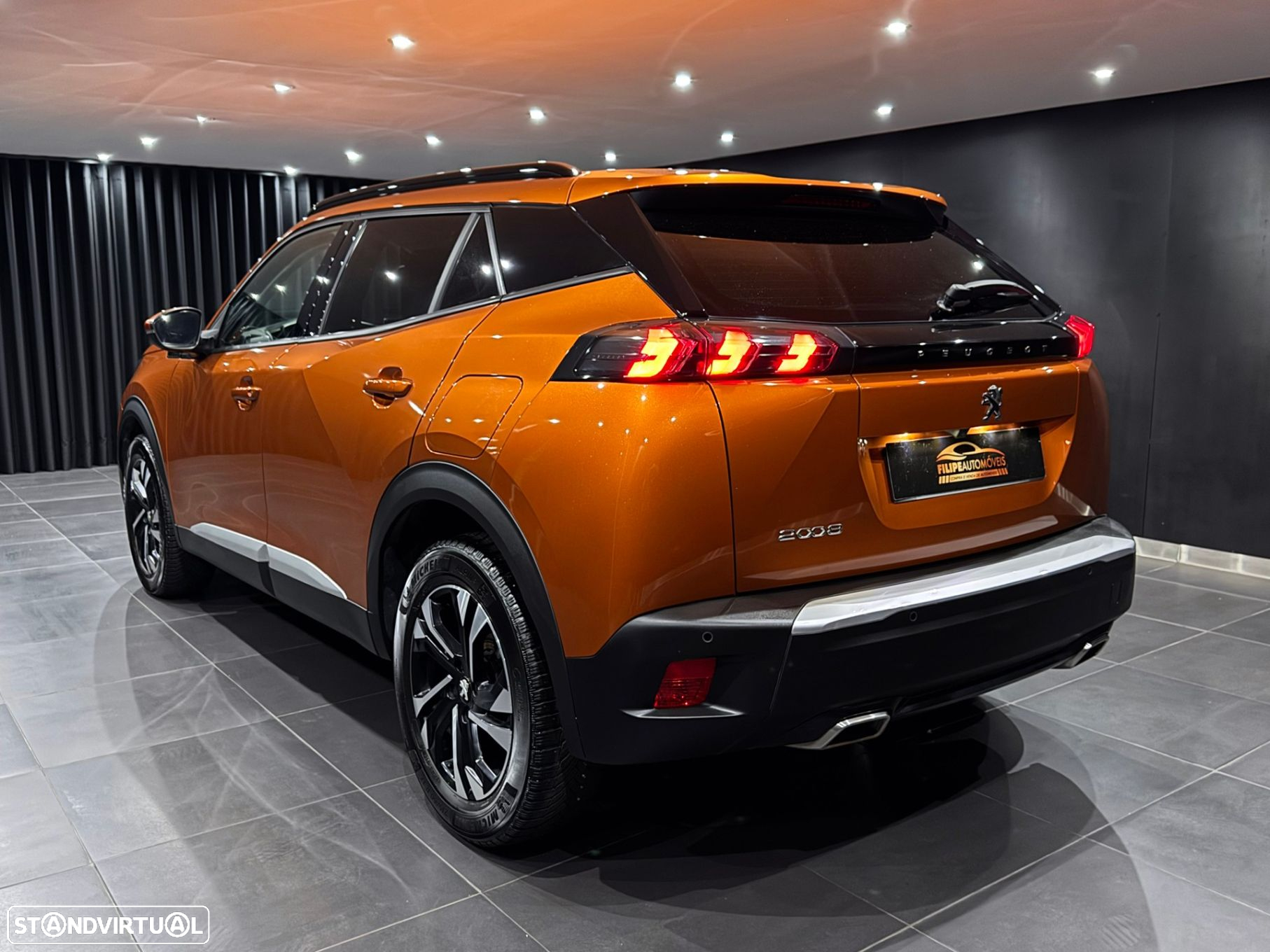 Peugeot 2008 1.2 PureTech Allure Pack EAT8 - 5