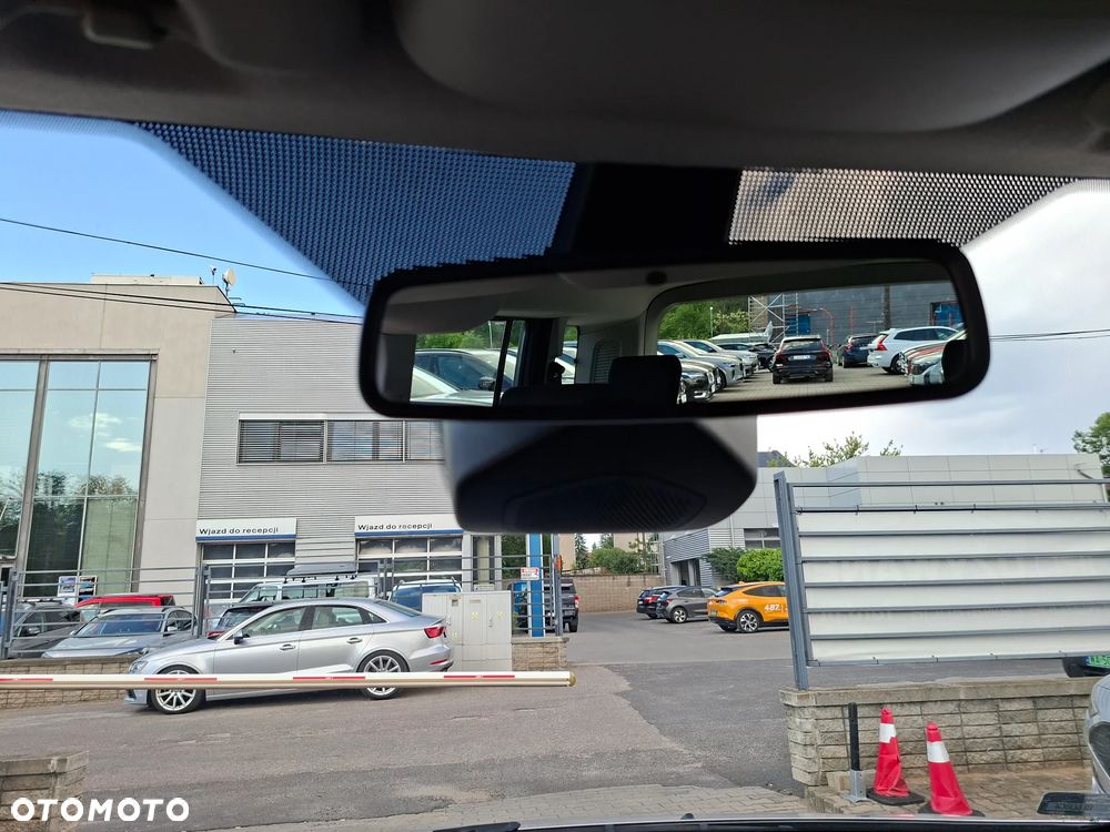 Ford Tourneo Connect 1.5 EcoBlue Titanium PowerShift - 19