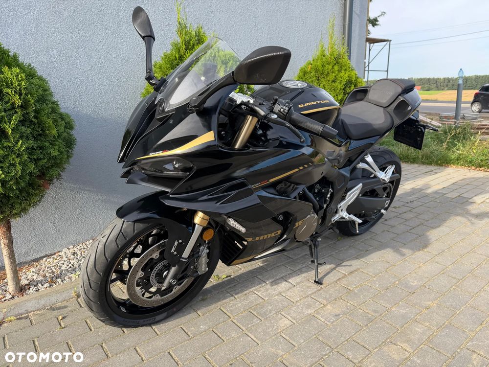 QJMOTOR SRK 800RR - 6