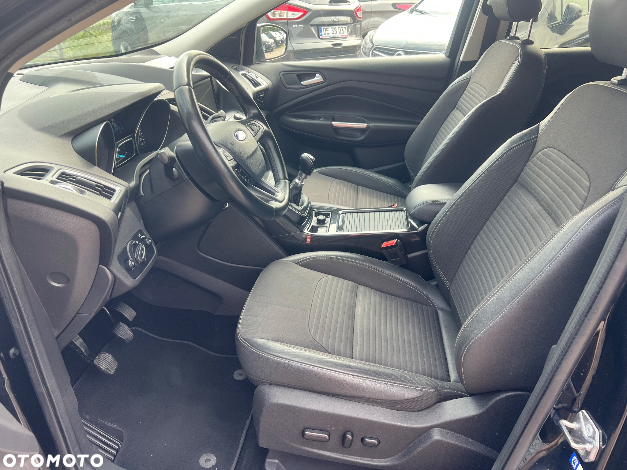 Ford Kuga 1.5 EcoBoost FWD Titanium - 9