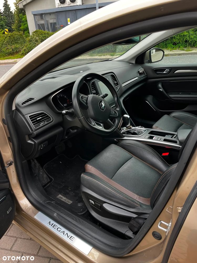 Renault Megane ENERGY TCe 165 EDC BOSE EDITION - 12