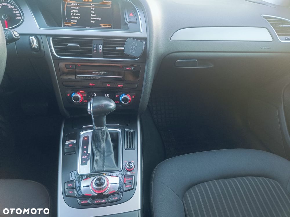 Audi A4 Avant - 11