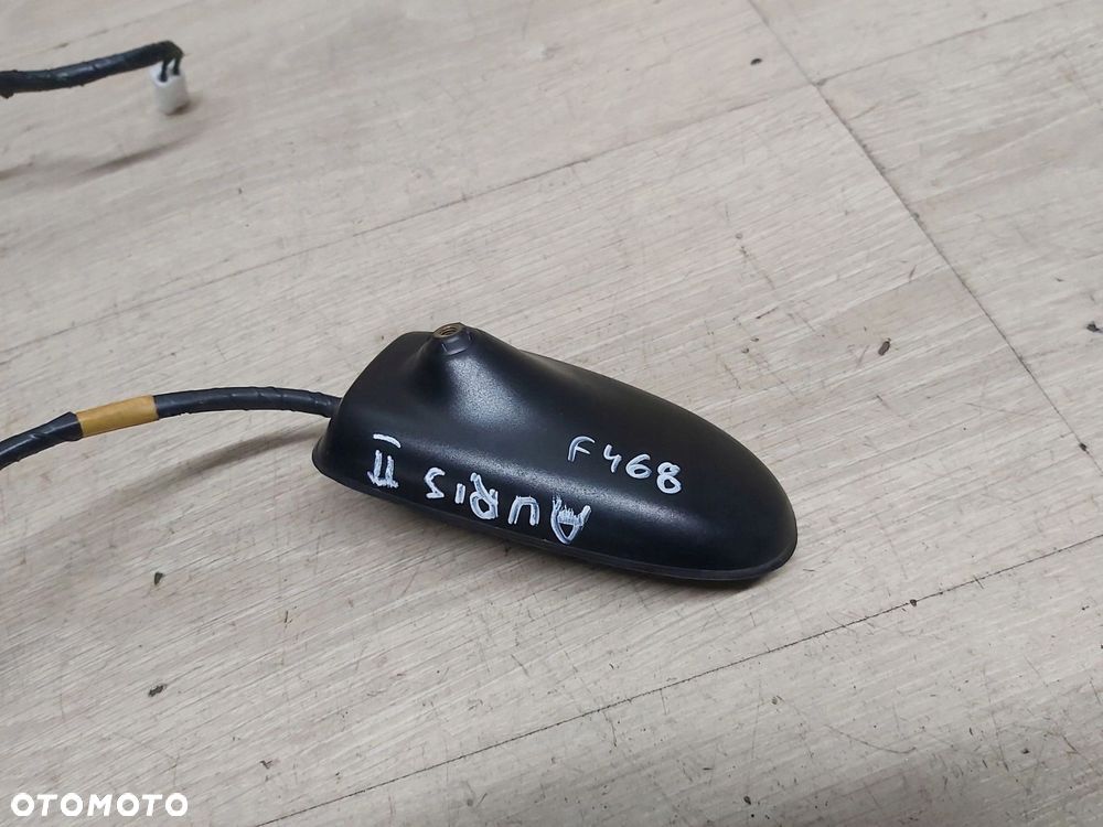 Toyota Auris II podstawa anteny dachowej - 2