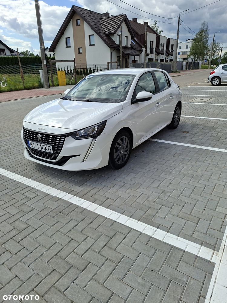 Peugeot 208 - 1