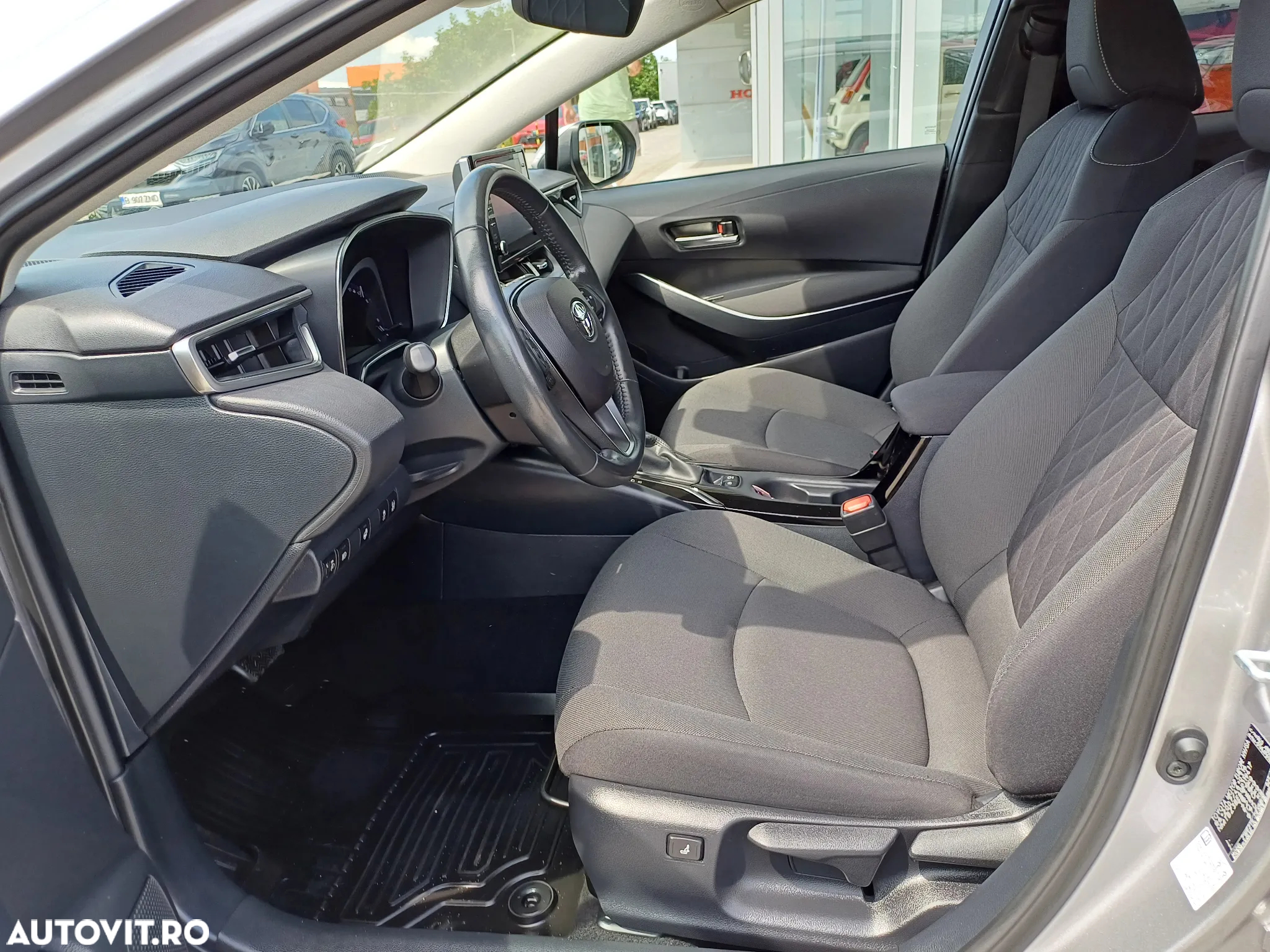 Toyota Corolla 1.8 HSD Dynamic - 9
