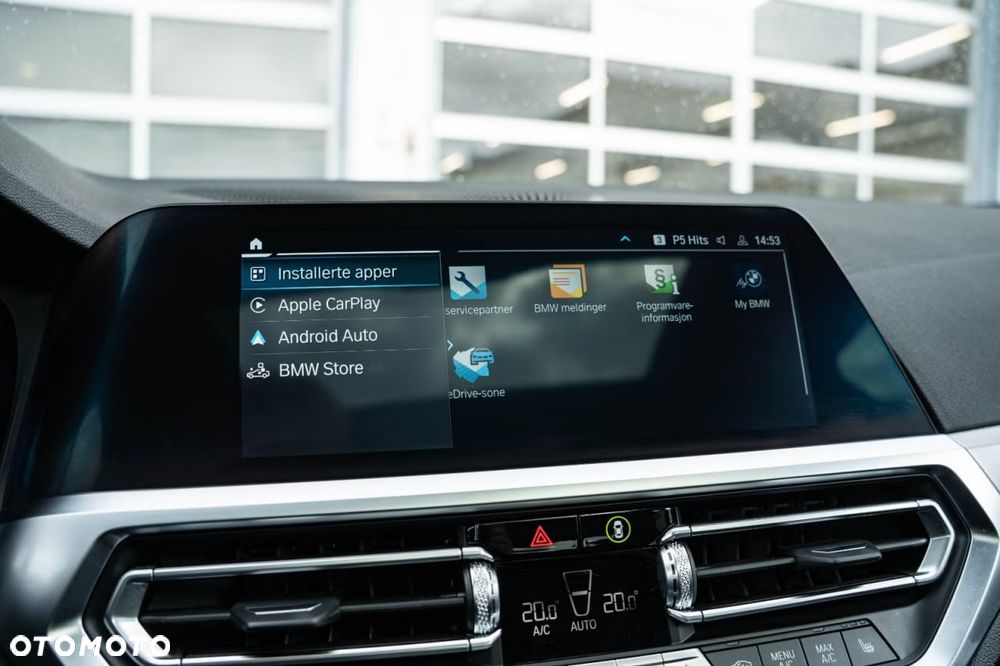 BMW Seria 3 330e xDrive - 16