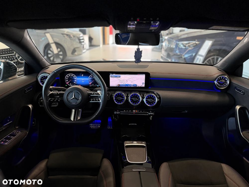 Mercedes-Benz CLA 200 AMG Line 7G-DCT - 9