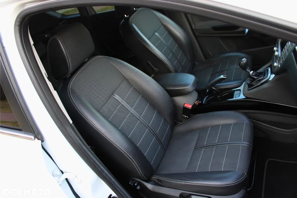 Ford Kuga 2.0 TDCi Titanium - 21