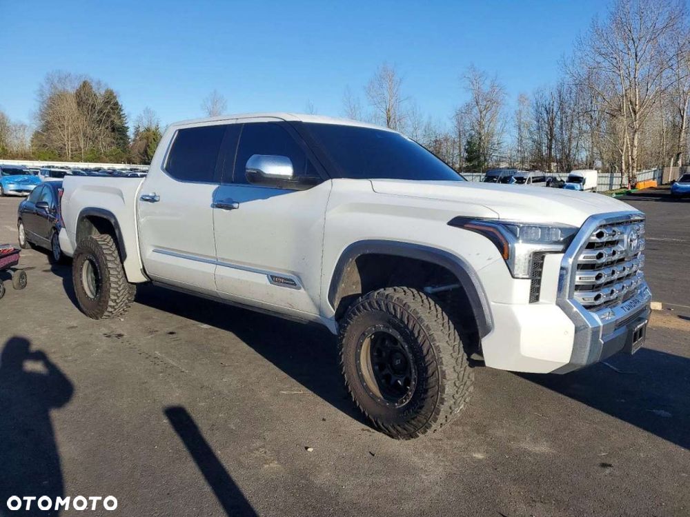 Toyota Tundra - 5