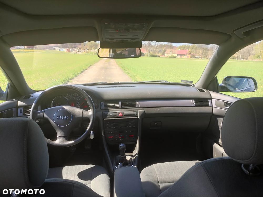 Audi A6 Avant 2.4 - 4