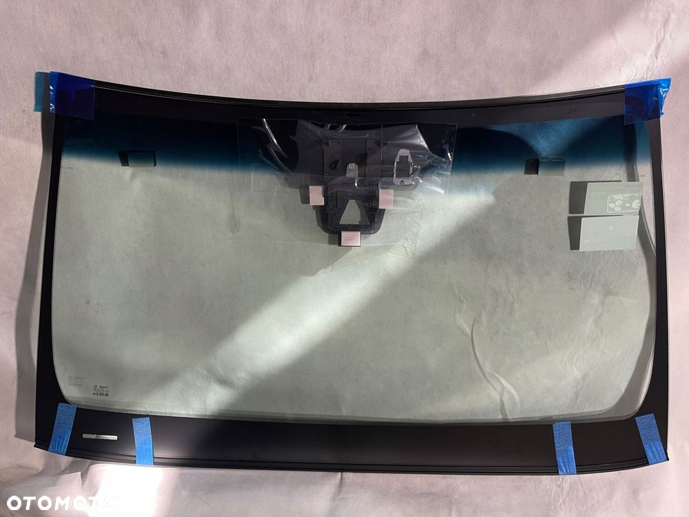 szyba przednia toyota avalon gsx50 sedan kamera hud acoustic po 2018- - 4