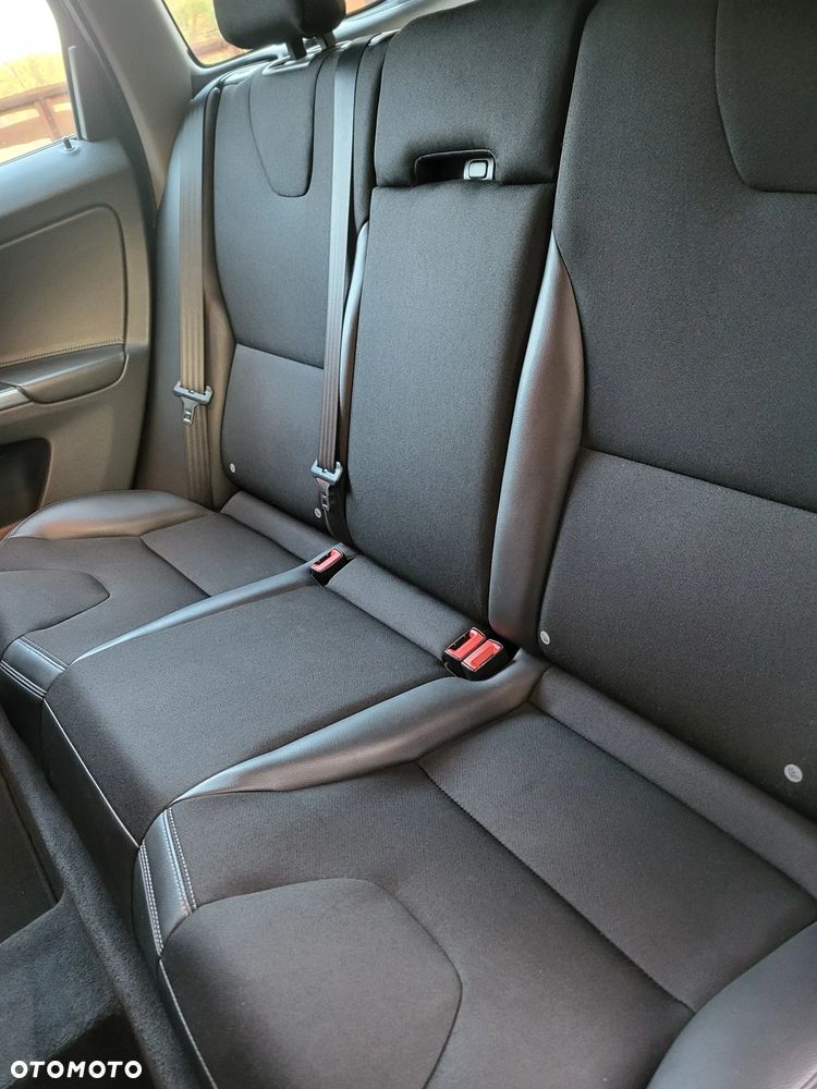 Volvo XC 60 D4 Drive-E Momentum - 9