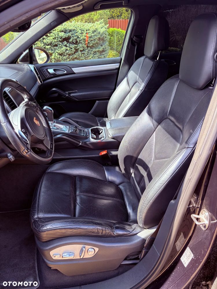 Porsche Cayenne - 11