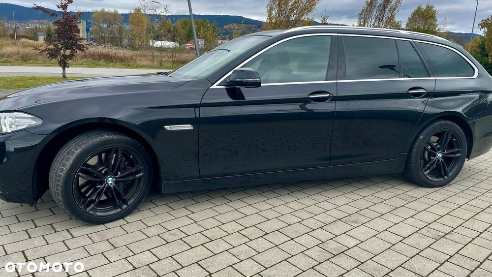 BMW Seria 5 525d xDrive Luxury Line - 3