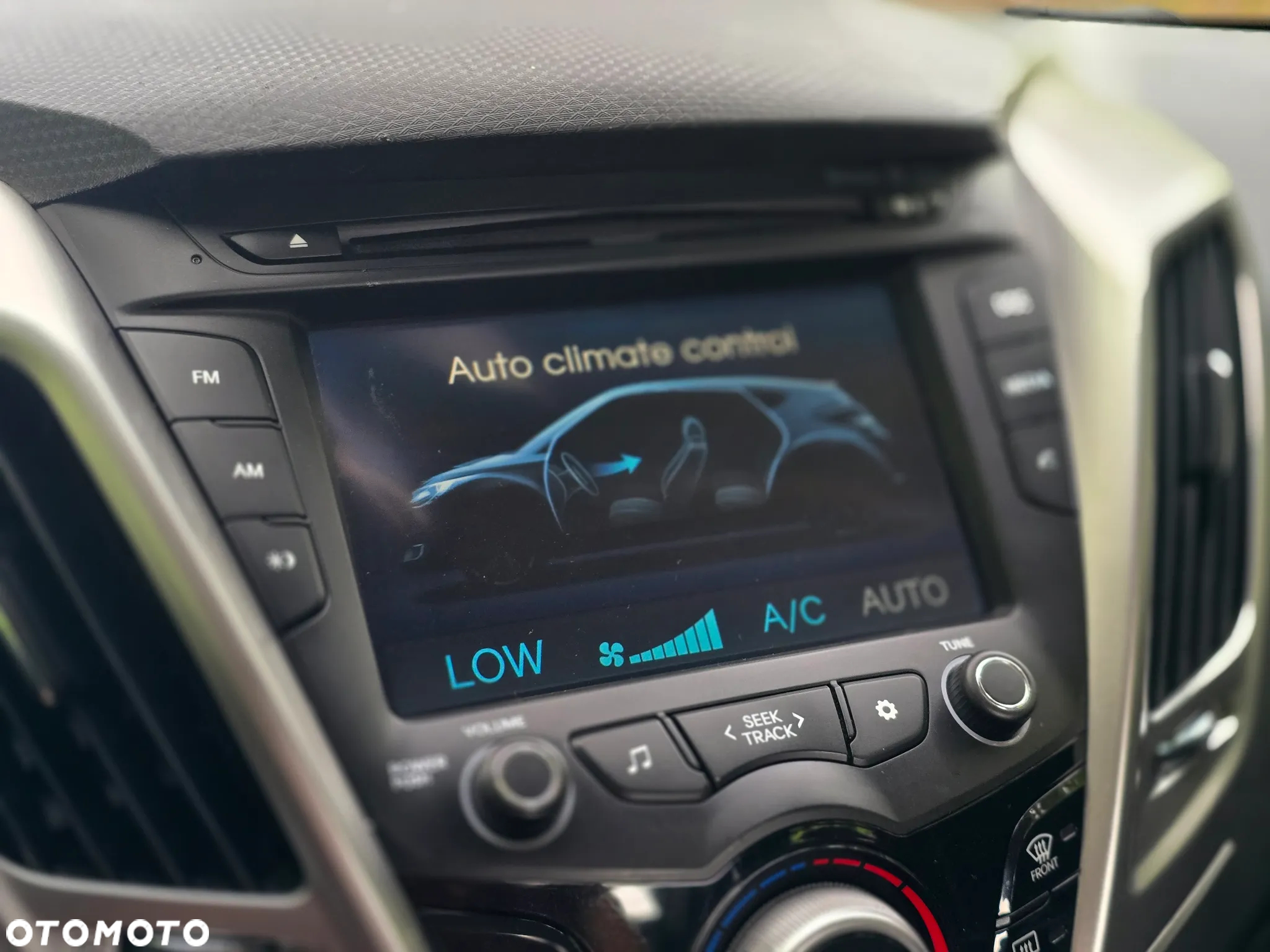 Hyundai Veloster 1.6 GDI Premium - 27
