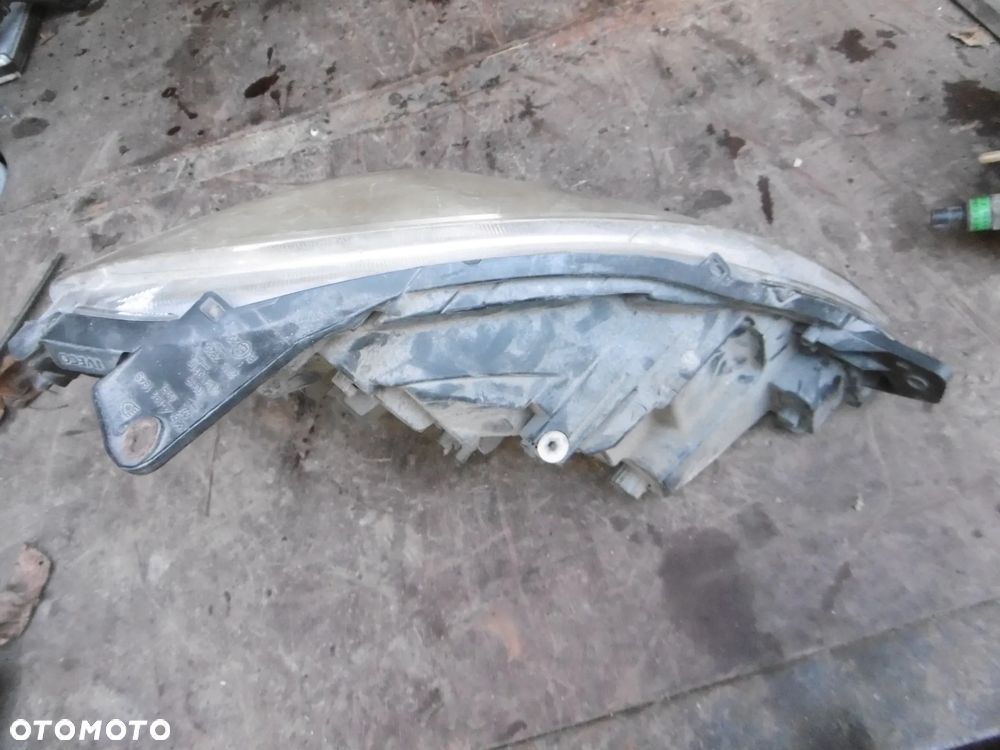 LAMPA PRZEDNIA IVECO DAILY 2012 ROK - 2