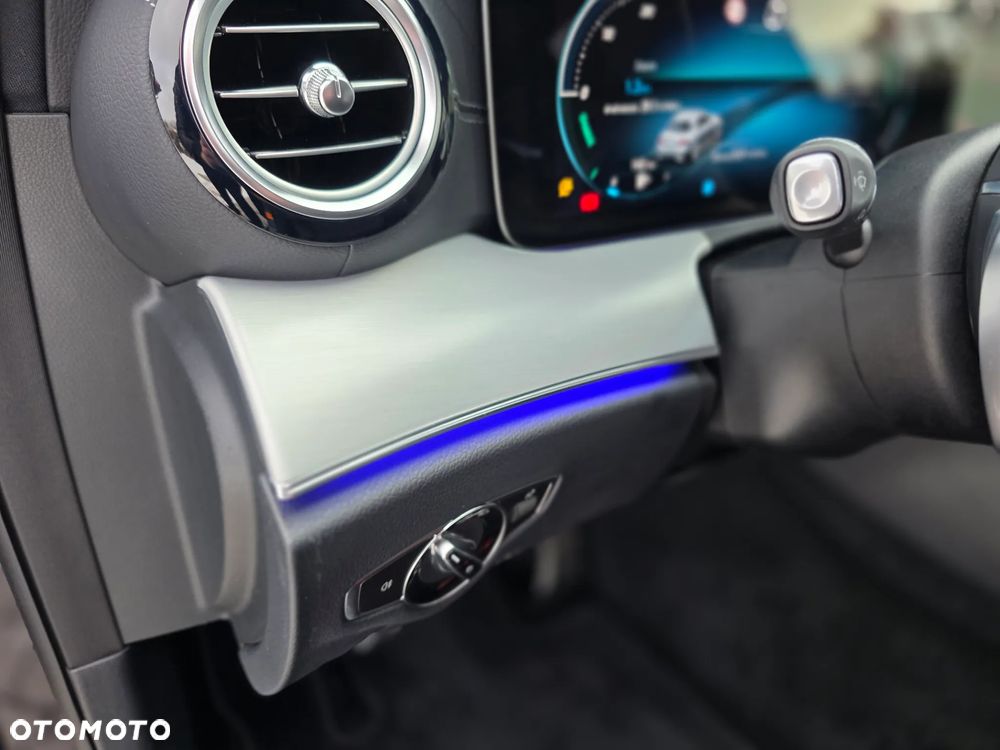 Mercedes-Benz Klasa E - 22