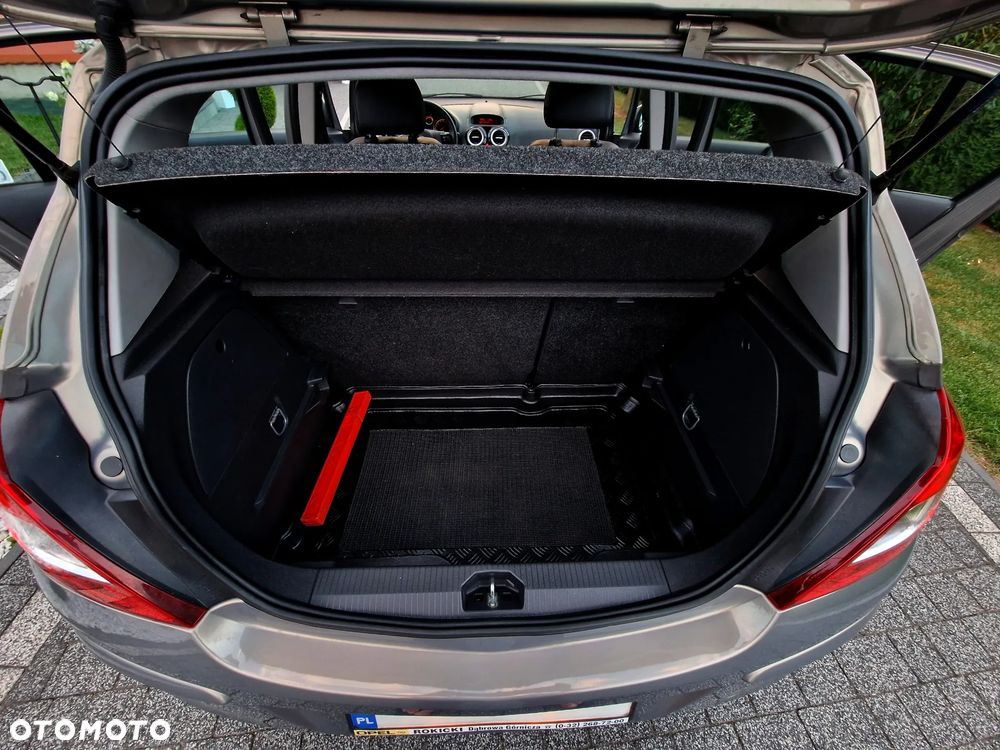 Opel Corsa 1.2 16V Cosmo S&S - 23