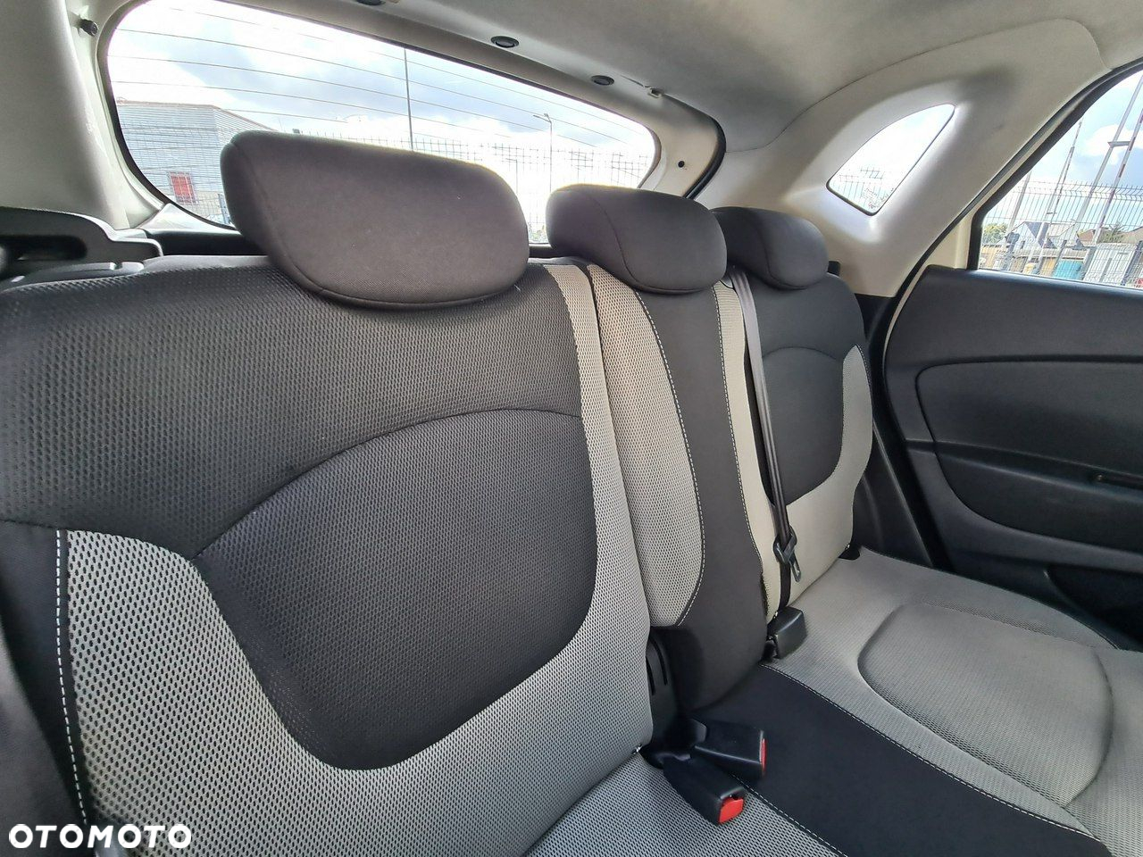 Renault Captur 1.5 dCi Life - 22