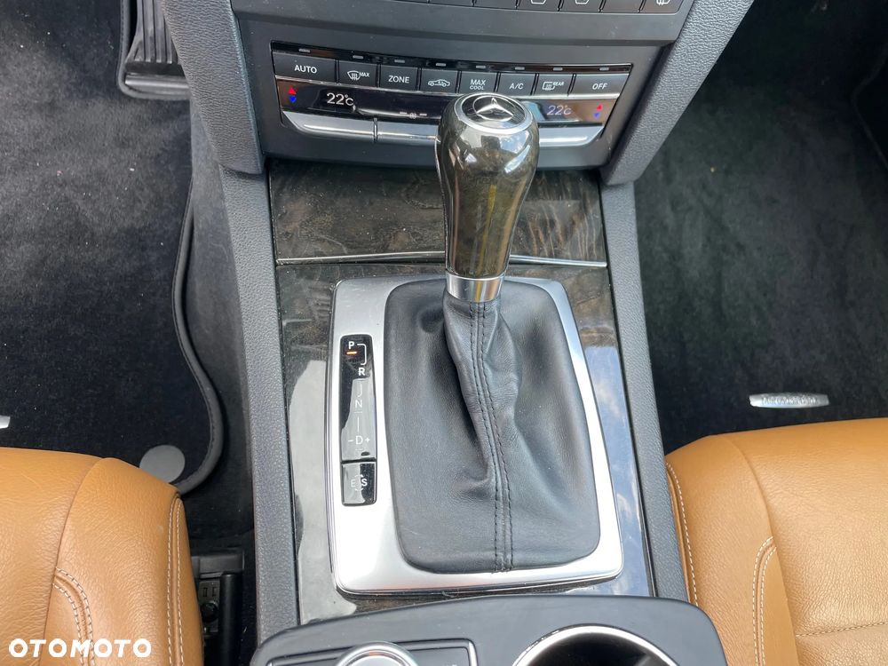 Mercedes-Benz Klasa E 350 BlueEFFICIENCY 7G-TRONIC Elegance - 23