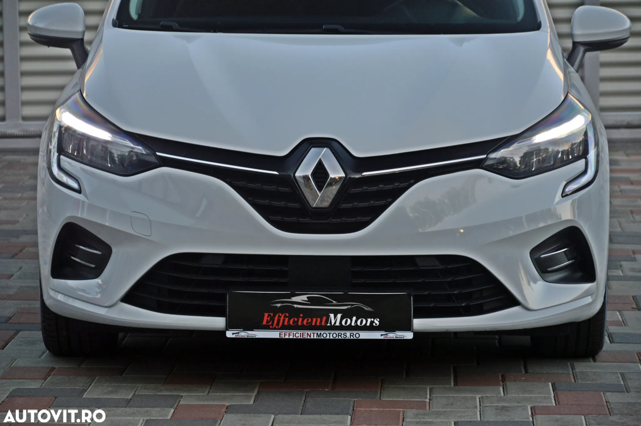 Renault Clio E-TECH Hybrid 140 BUSINESS EDITION - 19