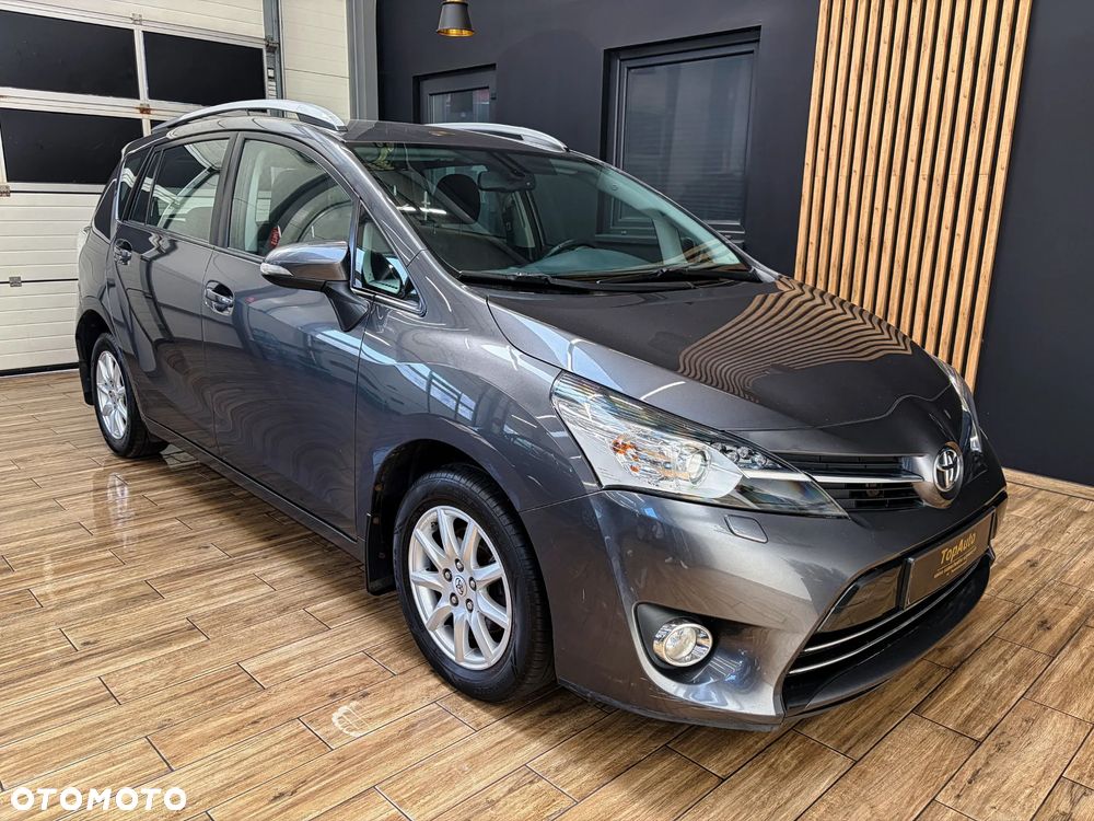 Toyota Verso 1.8 Premium 7os - 4
