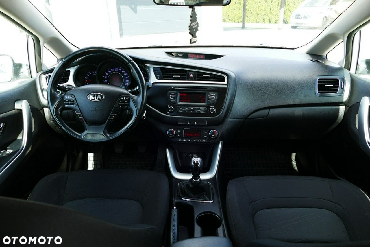 Kia Ceed - 5