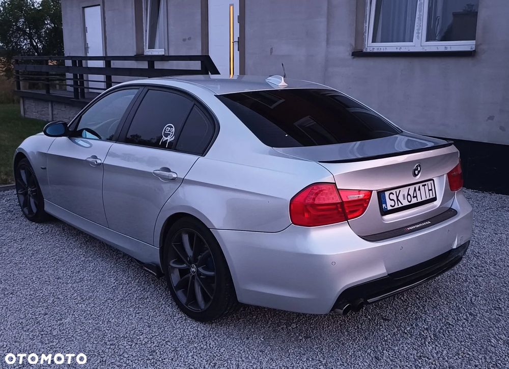 BMW Seria 3 325i - 6