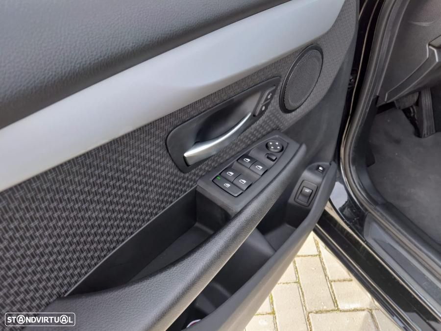 BMW 225xe Active Tourer Advantage - 4