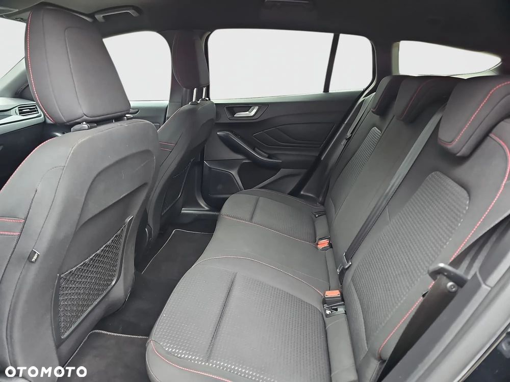 Ford Focus SW ver-1-0-ecoboost-start--stopp--system-st--line - 25