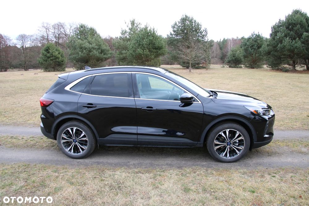 Ford Kuga 2.5P PHEV FWD Titanium - 13