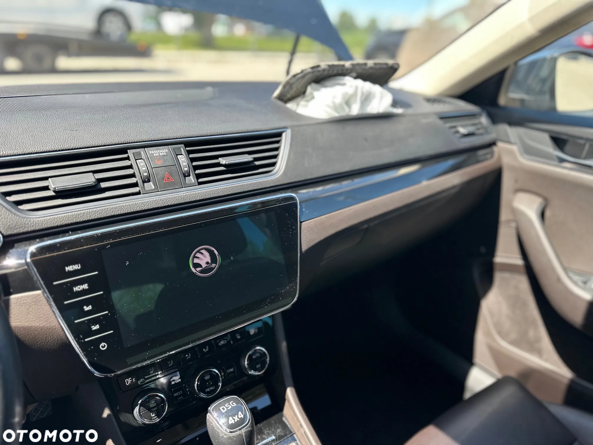 Skoda Superb 2.0 TDI 4x4 L&K DSG - 15
