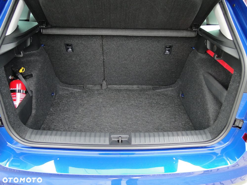 Skoda Kamiq 1.5 TSI DSG Clever - 32