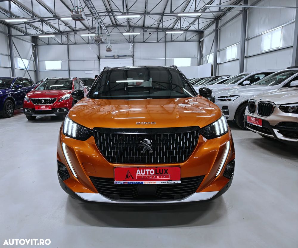 Peugeot 2008 PureTech 130 EAT8 GT - 2