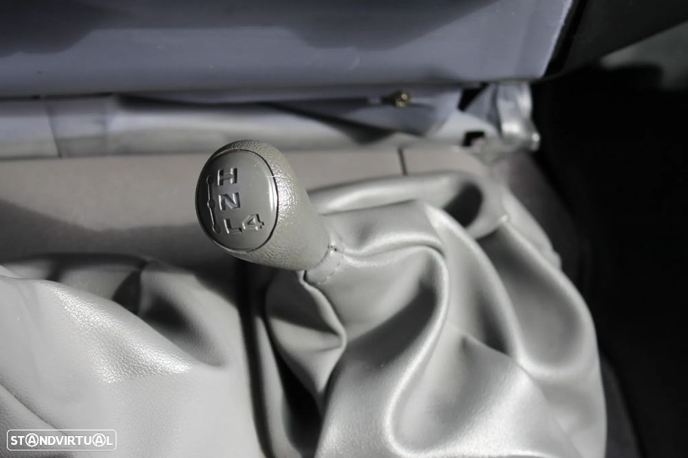 Toyota Land Cruiser 3.0 VX TD - 34