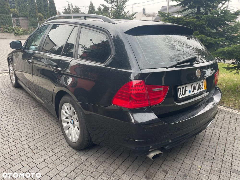 BMW Seria 3 318i Edition Sport - 7