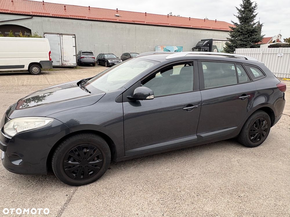 Renault Megane 1.5 dCi Dynamique - 8