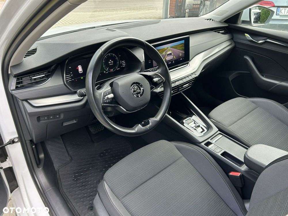 Skoda Octavia 2.0 TDI DSG Ambition - 17