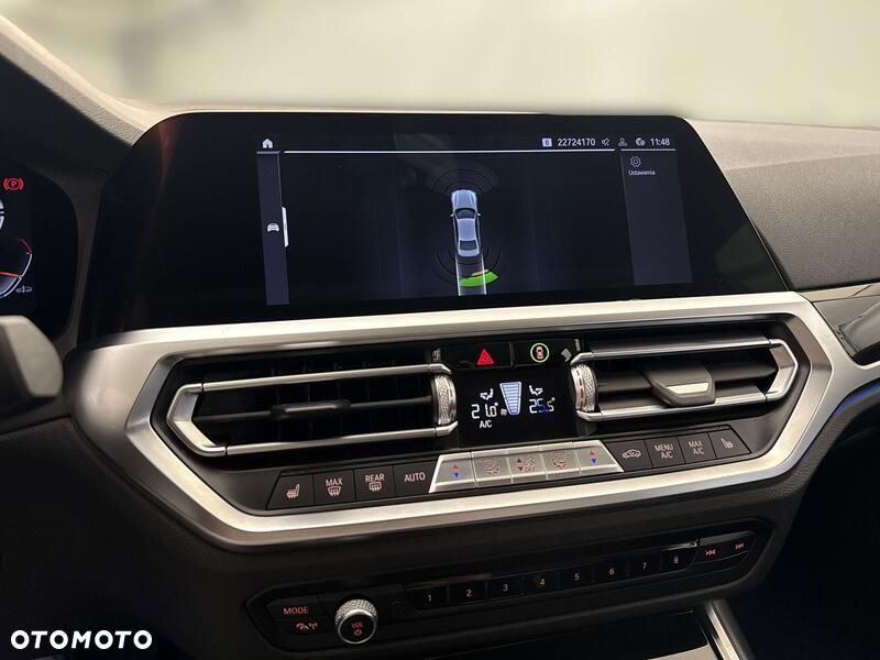 BMW Seria 3 320i Sport Line - 16