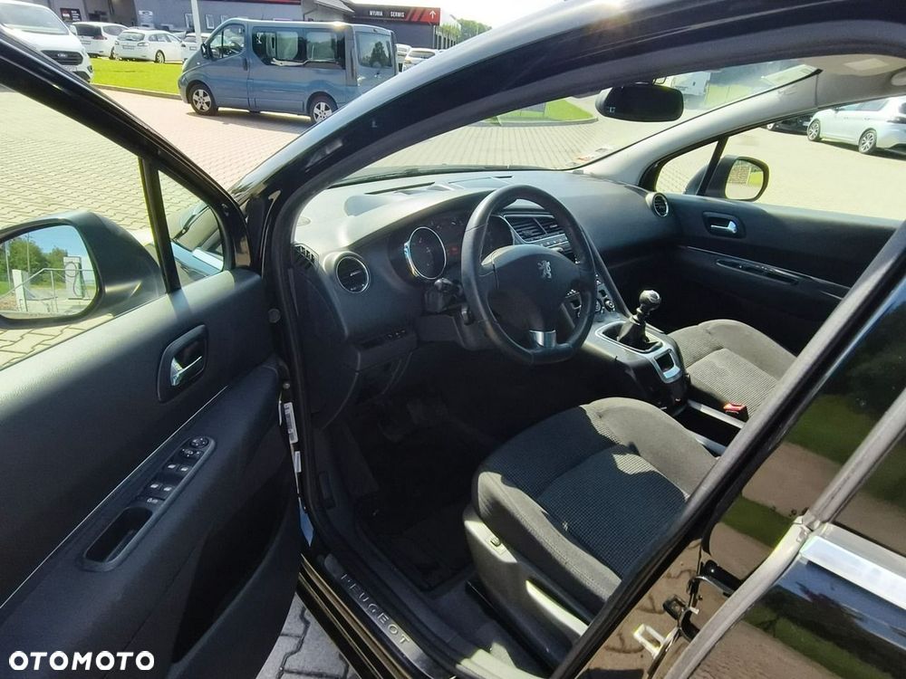 Peugeot 5008 - 10