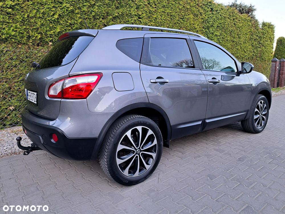 Nissan Qashqai 2.0 360 - 5
