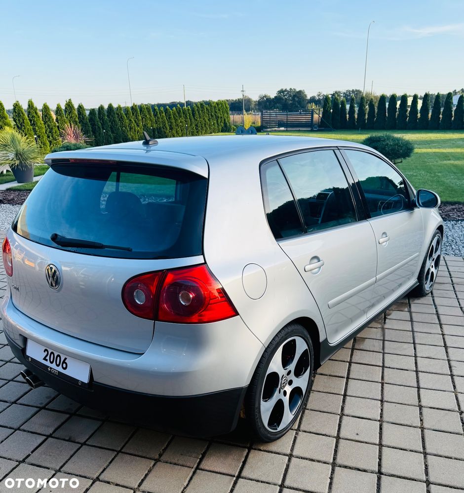 Volkswagen Golf 2.0 TSI GTI DSG - 2