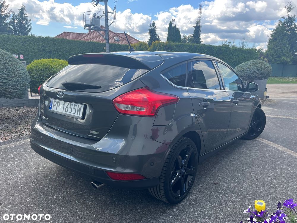 Ford Focus 1.5 EcoBoost Titanium - 5