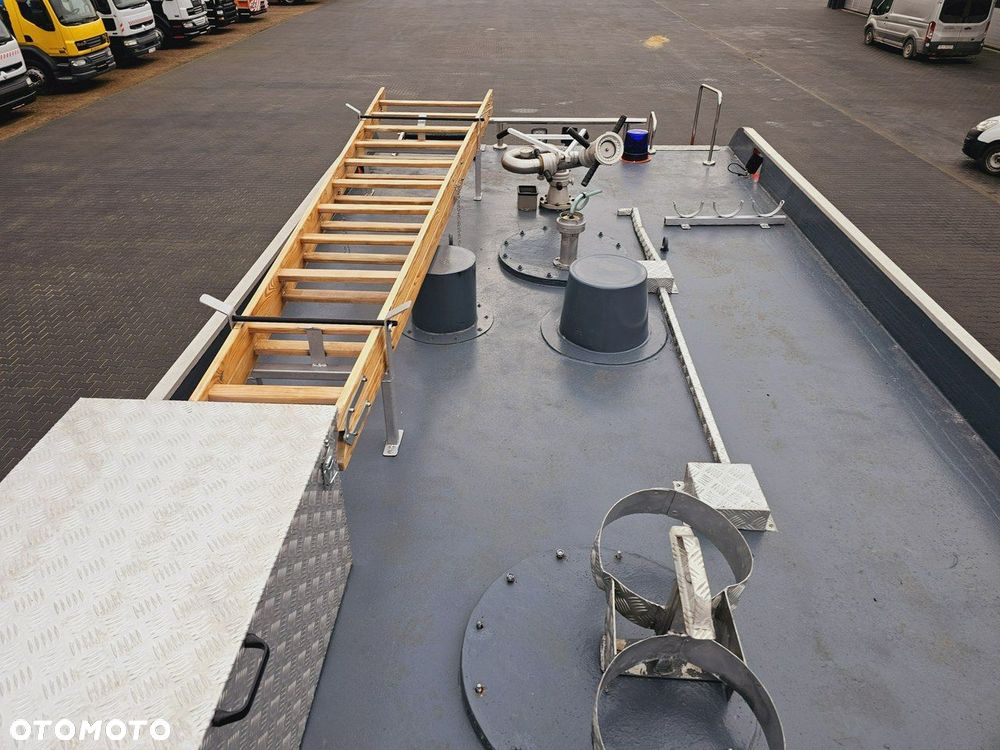 MAN TGS 26.440 6x6 9500 l woda + 950 piana Stolarczyk straż pożarna - 20