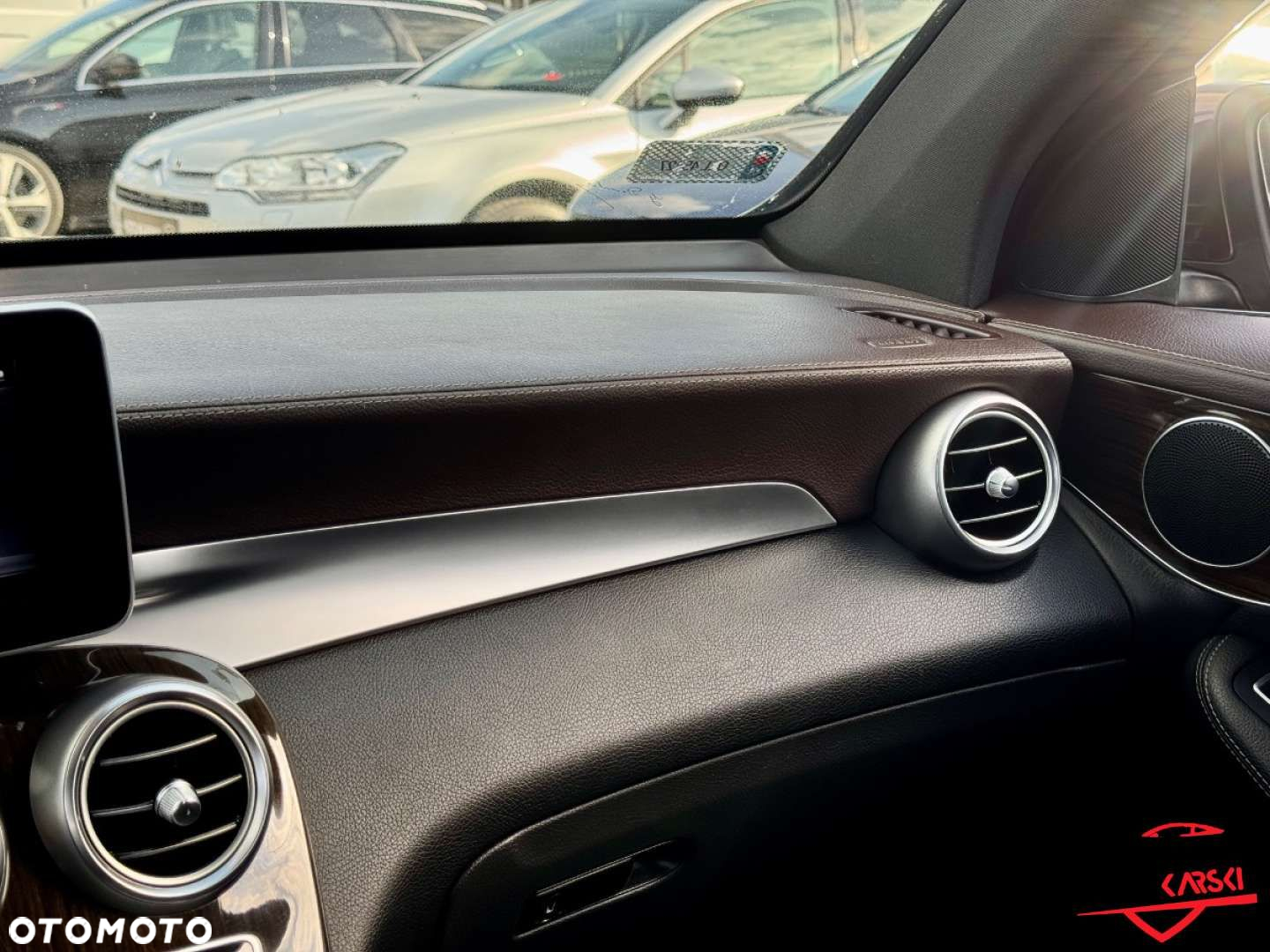 Mercedes-Benz GLC - 31